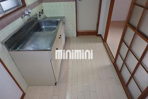 ドミール昭和の居間