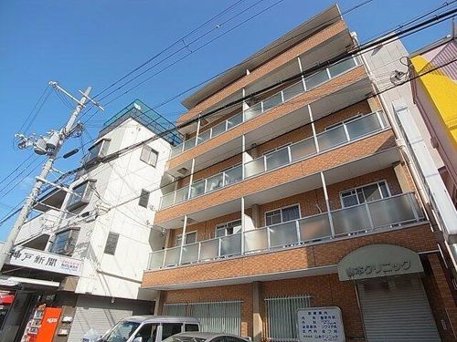 ロイヤルコートナグラの外観