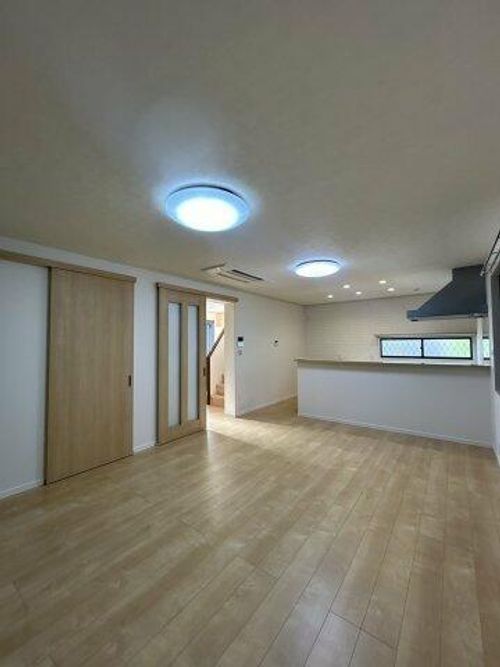 兵庫県神戸市灘区高羽町3丁目(一戸建)の賃貸物件の居間