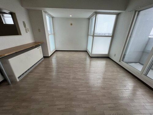シャレオ当別弐番館303の居間