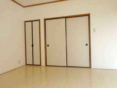 パームデールB棟の居間