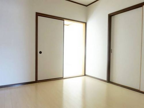 パームデールB棟の居間