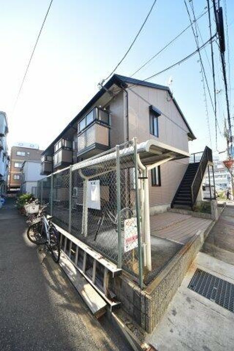 ハイツハーバーの玄関