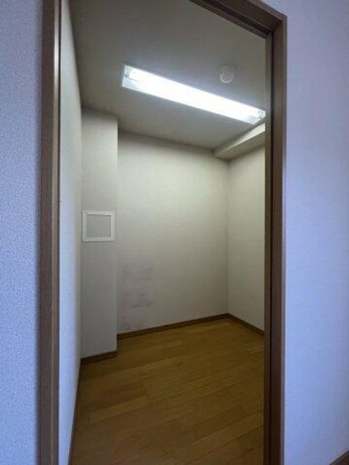 ジュリオ朝霧の内装