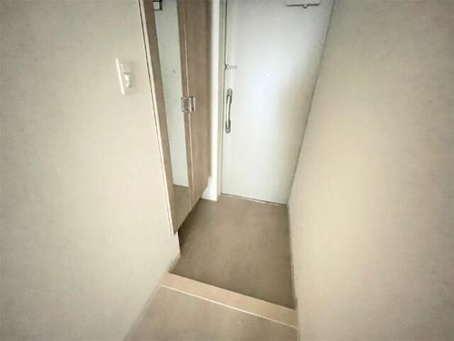 Le・Ciel徳川202の玄関