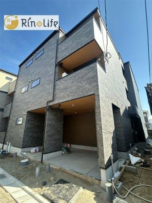 セレニティ法善寺204の外観