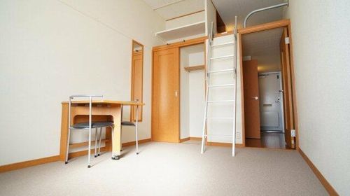 レオパレスヴァンベールIIの居間