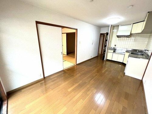 マンションカワハラの居間