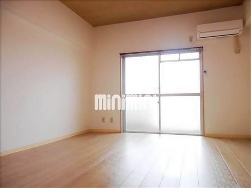 コーポパークサイドの居間