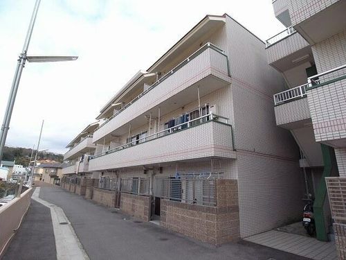 グランディア・ミ・アモーレ鈴蘭台の外観