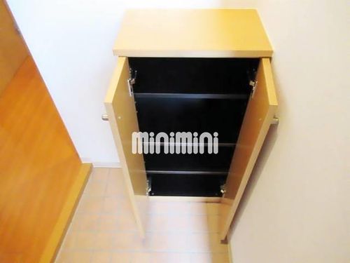 CASA FELICE (カーサフェリーチェ)の玄関