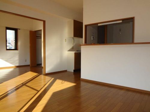 アーク・ラフィーネの居間