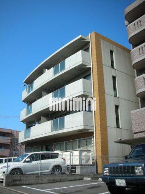 アーク・ラフィーネの外観