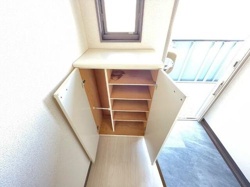 アトレ A棟の玄関