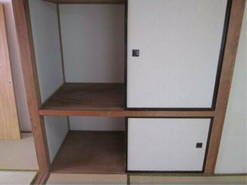 広井ビルの内装