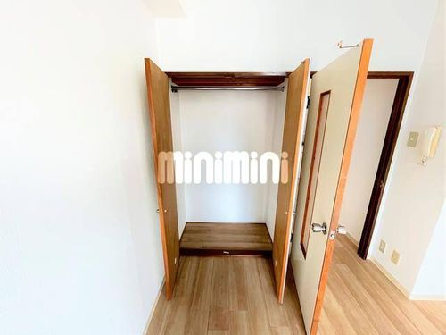 カワナセーワの内装