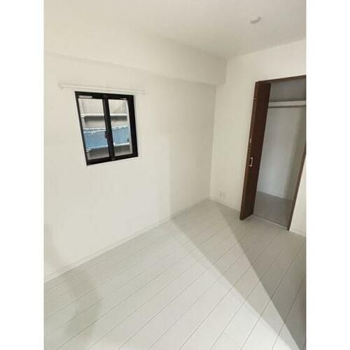 LEGEND東比恵0801の内装