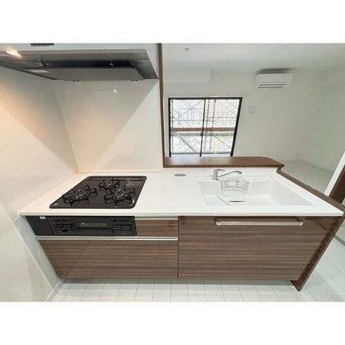 LEGEND東比恵0805のキッチン