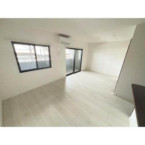 LIBTH上牟田WEST0804の居間