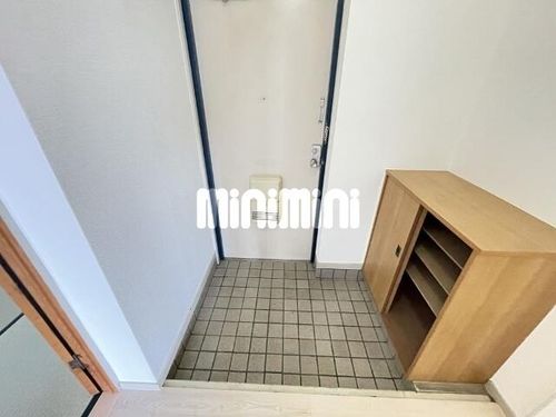 ガーデンTOMOの玄関