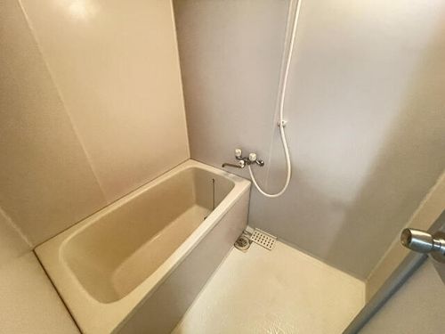 ガーデンTOMOの風呂