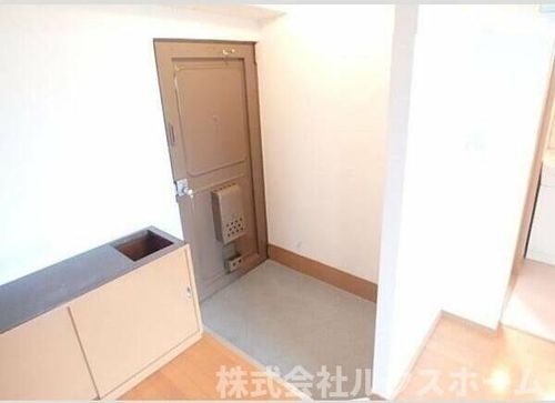 コーポかみすなの玄関