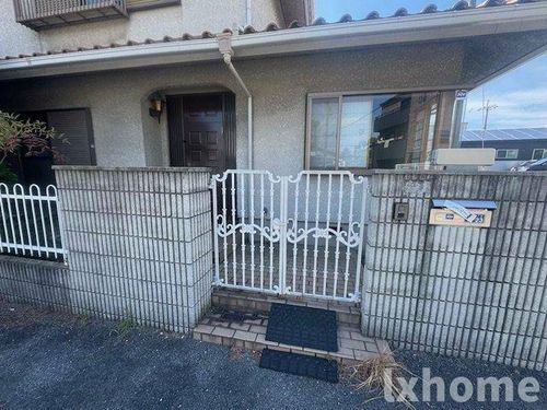 大阪府摂津市別府1丁目(一戸建)の賃貸物件の玄関