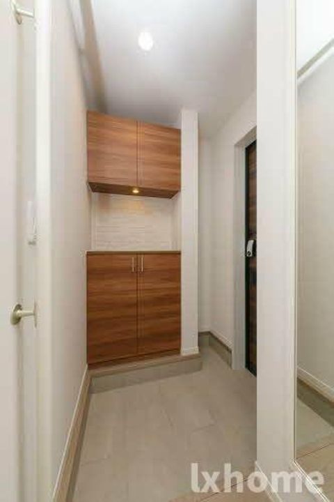 LINDEN PLACEの玄関