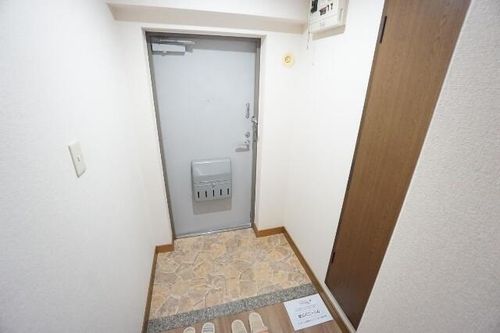 ディルーエの玄関