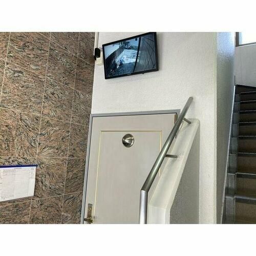 プレアール正雀の玄関