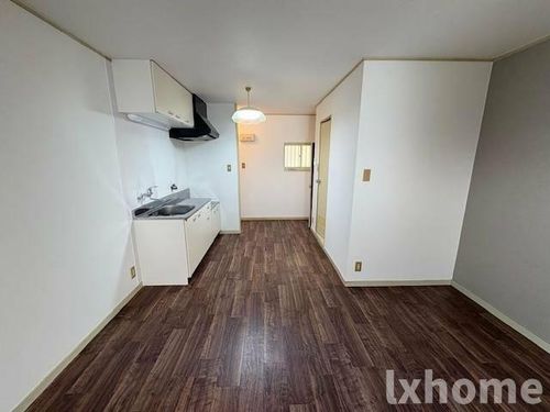 森本ハイツの居間