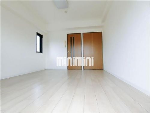 アドバンス竹越の居間