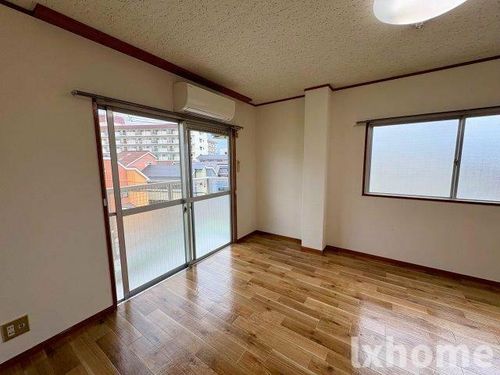 サニーハイツの居間