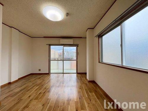 サニーハイツの居間