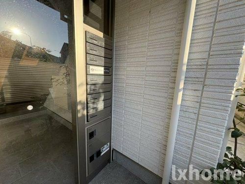 茨木市シャーメゾン上穂積Ⅲの玄関