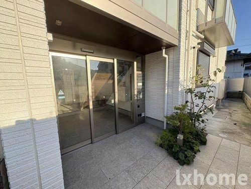 茨木市シャーメゾン上穂積Ⅲの玄関