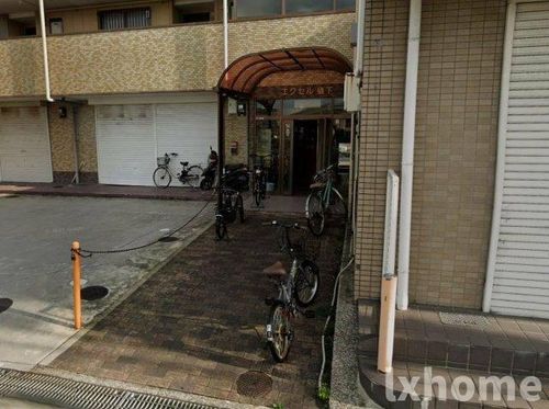 エクセル樋下の玄関