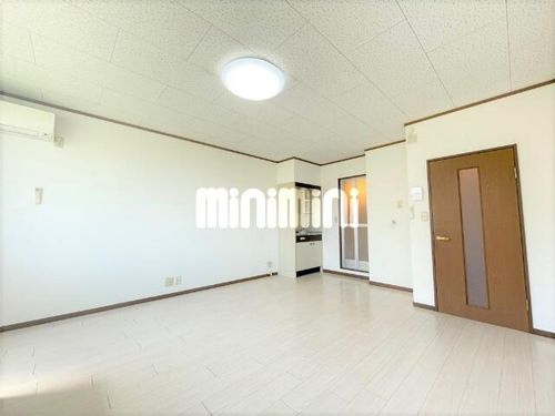 コーポイーストKの居間