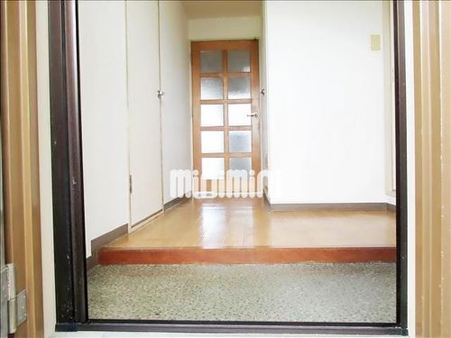 グリーンヒル大和Ⅱの玄関