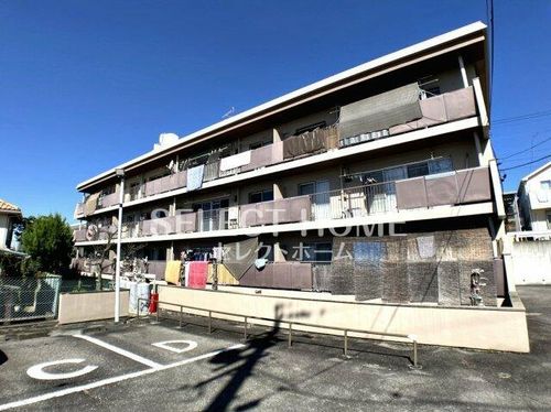 鶴田マンション202の外観