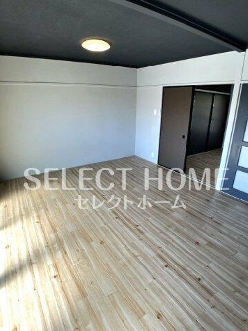 鶴田マンション202の居間