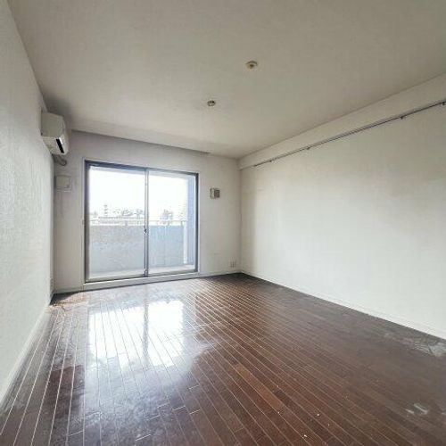 レジディア徳川の居間