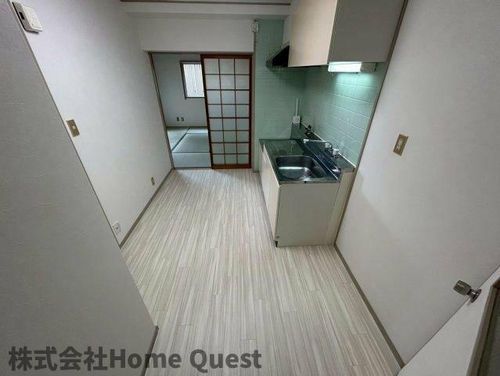 乾マンションの居間