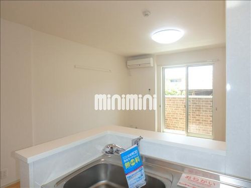 タウン宮東の居間