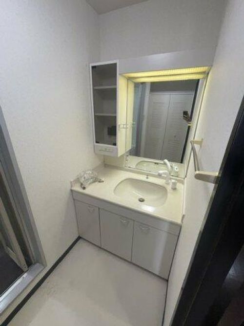 Do鶴見の内装