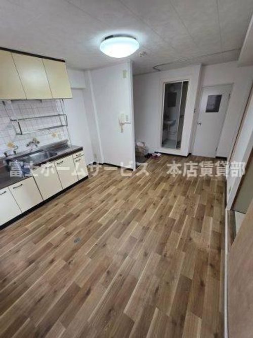 コーポ澄4-Aの居間