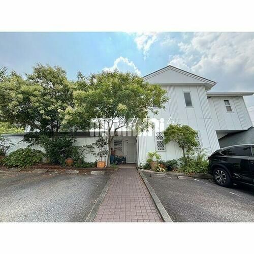 中平ヒルズの外観