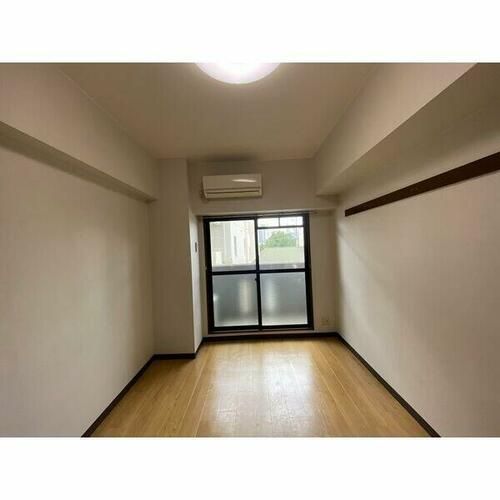 ピボットヴァンベールの居間