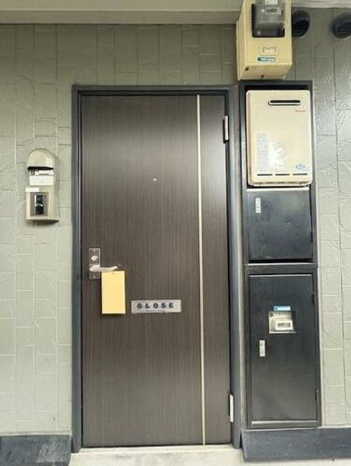 メゾンクレールS Bの玄関