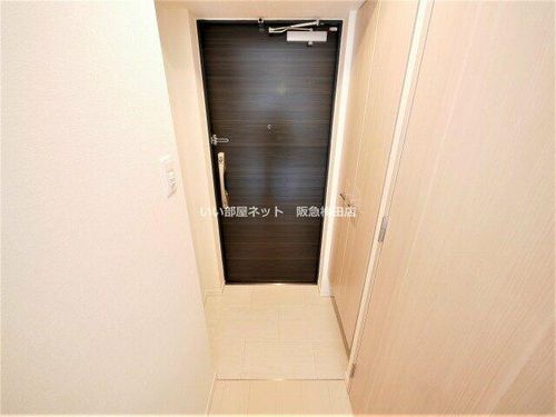 S-RESIDENCE新大阪Ridenteの玄関